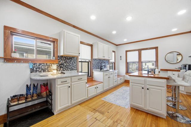 719 15th Street S, Fargo, ND 58103