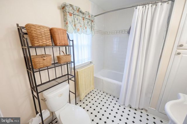272 FREDERICK ST, Hanover, PA 17331