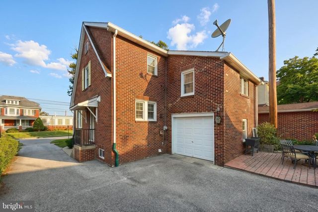 272 FREDERICK ST, Hanover, PA 17331