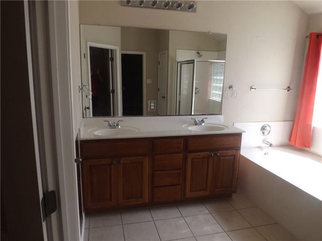 18928 Alnwick Castle DR, Pflugerville, TX 78660