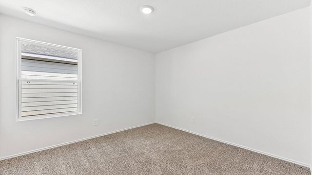 398 Ebbsfleet DR, Uhland, TX 78640