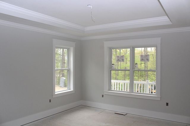 30 Mendon St, Upton, MA 01568