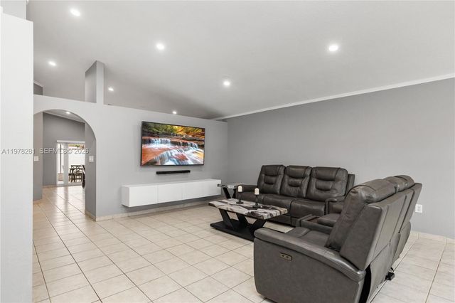 14358 SW 168th St, Miami, FL 33177