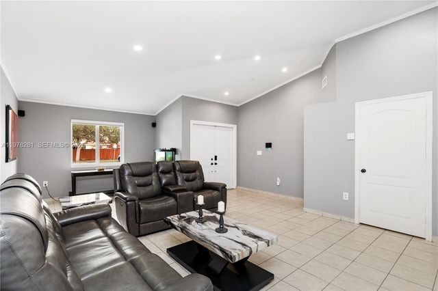 14358 SW 168th St, Miami, FL 33177