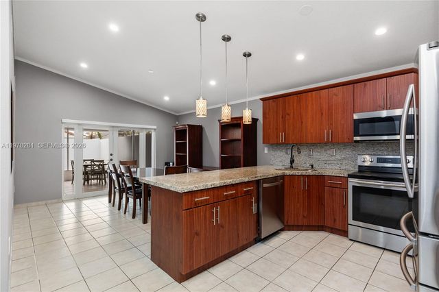 14358 SW 168th St, Miami, FL 33177