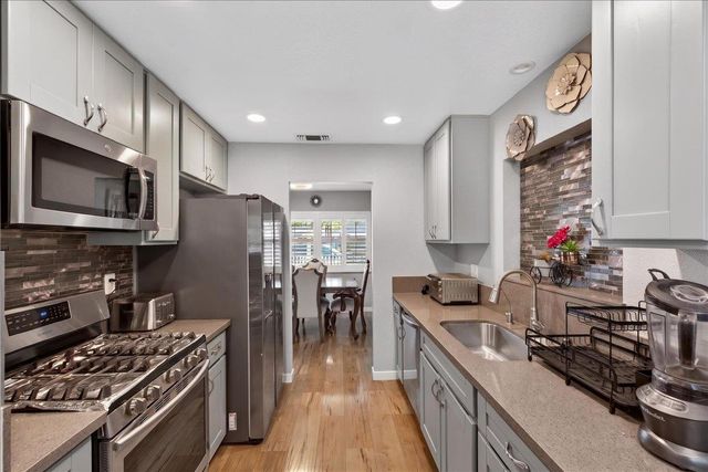 6342 Larry Way, North Highlands, CA 95660