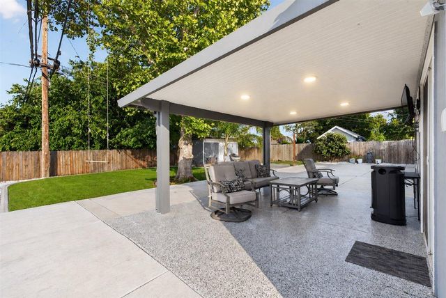 6342 Larry Way, North Highlands, CA 95660