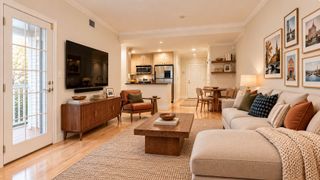 121 Centre St 203, Brookline, MA 02446