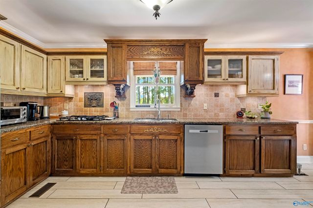 262 Karaway Hills, Gadsden, AL 35901