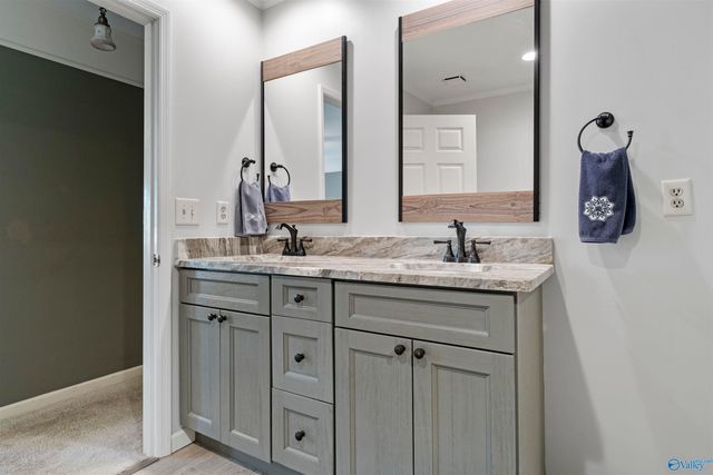 262 Karaway Hills, Gadsden, AL 35901