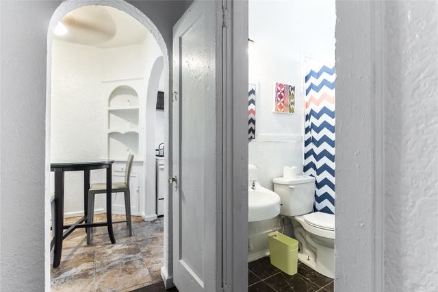 320 W Canty Street 4, Dallas, TX 75208