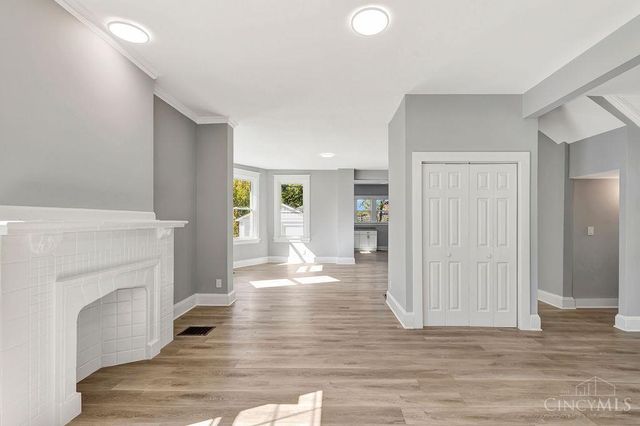 919 Sunset Avenue, Cincinnati, OH 45205