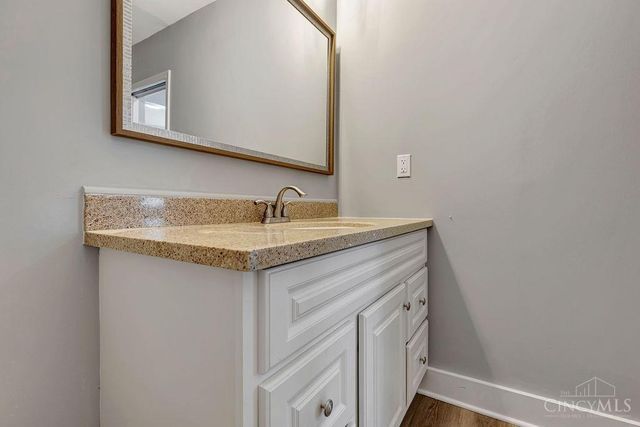 919 Sunset Avenue, Cincinnati, OH 45205