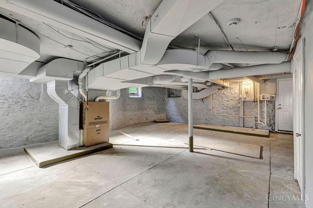 919 Sunset Avenue, Cincinnati, OH 45205