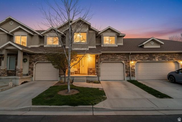 668 E CLEARWATER DR, Layton, UT 84041
