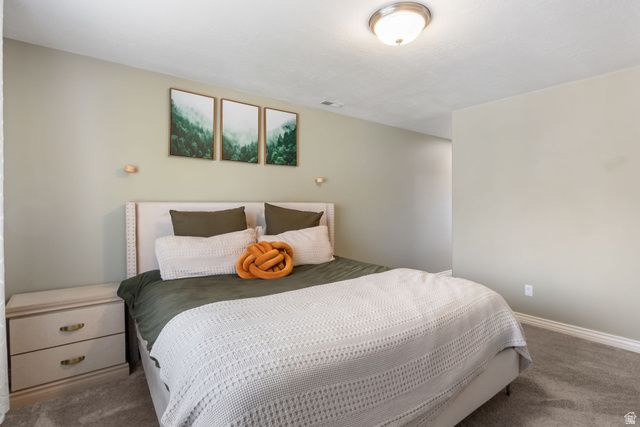 668 E CLEARWATER DR, Layton, UT 84041