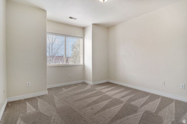 668 E CLEARWATER DR, Layton, UT 84041