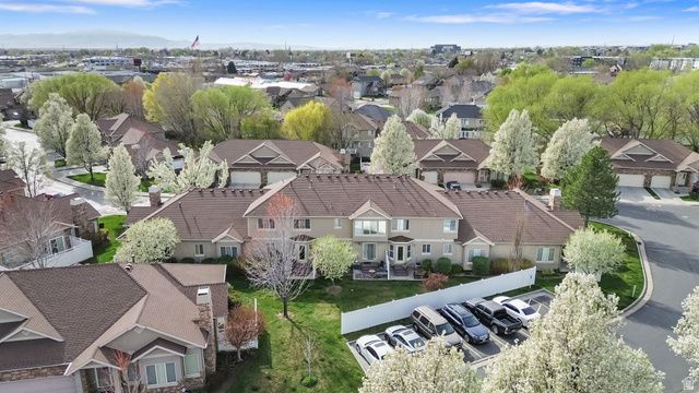 668 E CLEARWATER DR, Layton, UT 84041