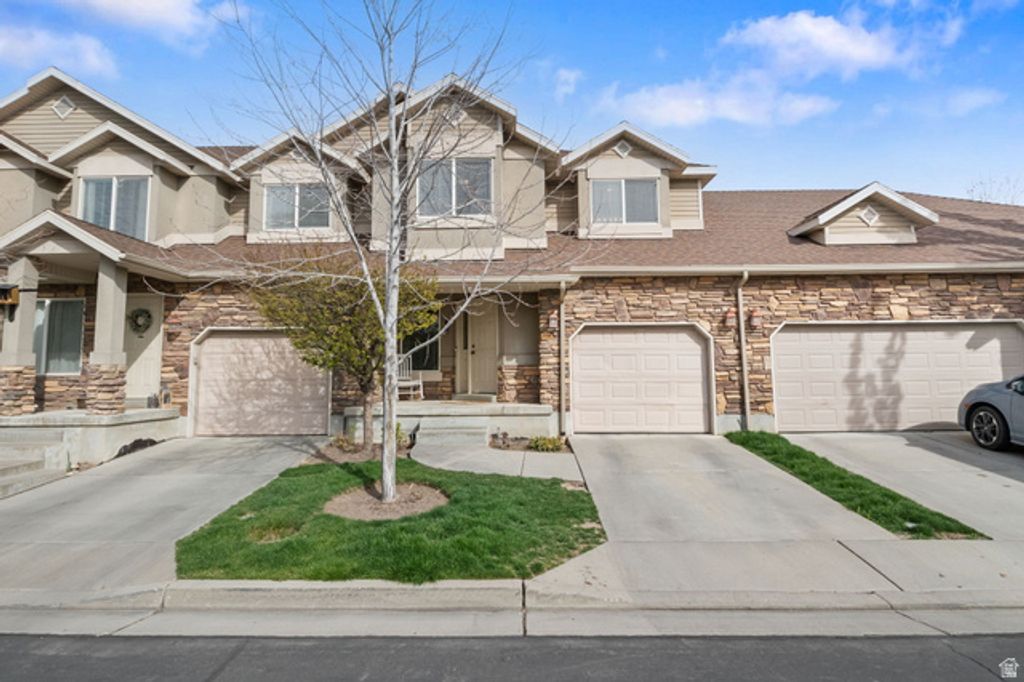 668 E CLEARWATER DR, Layton, UT 84041