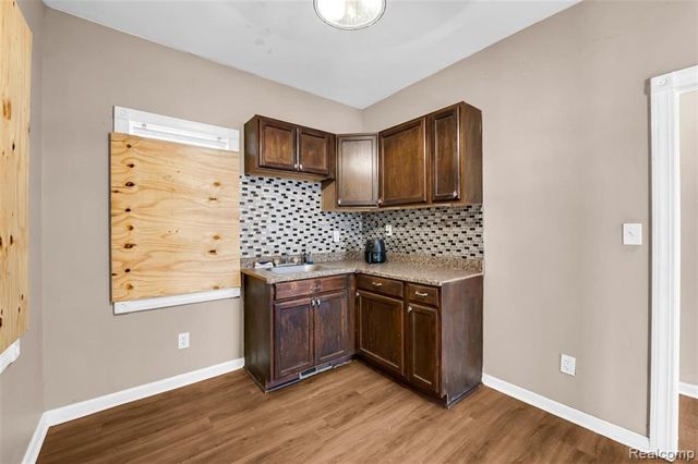 8928 Mackinaw Street, Detroit, MI 48204