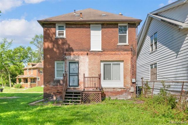 8928 Mackinaw Street, Detroit, MI 48204