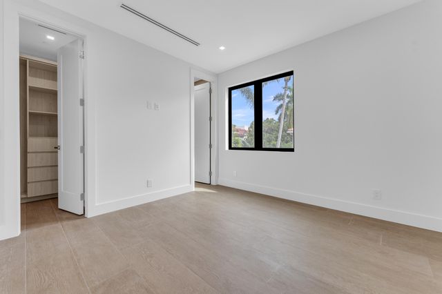 913 Denery Lane, Delray Beach, FL 33483