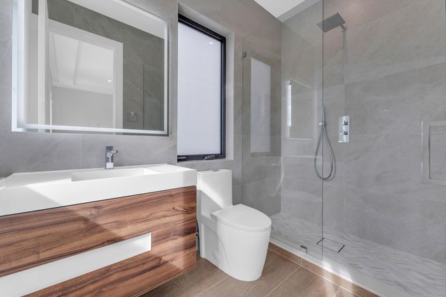 913 Denery Lane, Delray Beach, FL 33483