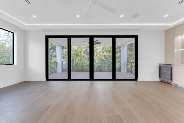 913 Denery Lane, Delray Beach, FL 33483