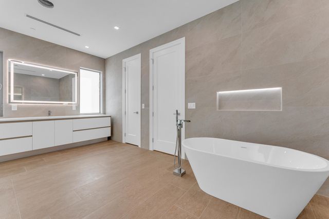 913 Denery Lane, Delray Beach, FL 33483