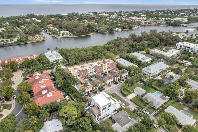 913 Denery Lane, Delray Beach, FL 33483