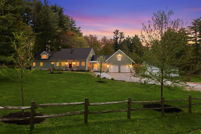 42 Nason Road, Hampton Falls, NH 03844