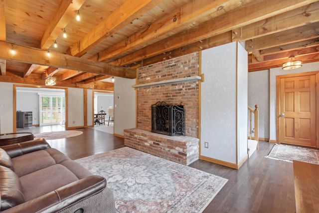 42 Nason Road, Hampton Falls, NH 03844