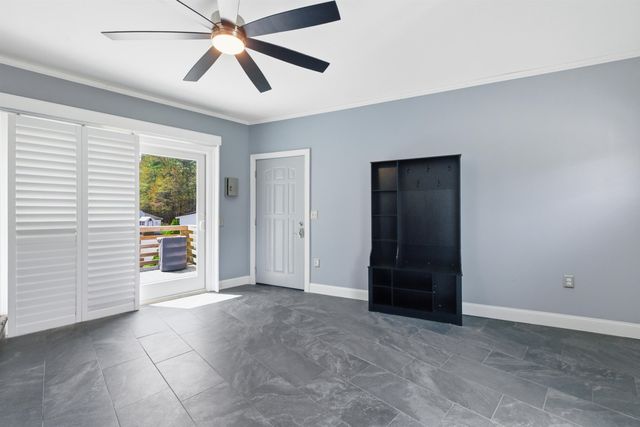 42 Nason Road, Hampton Falls, NH 03844