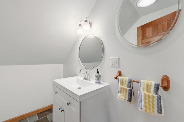 42 Nason Road, Hampton Falls, NH 03844
