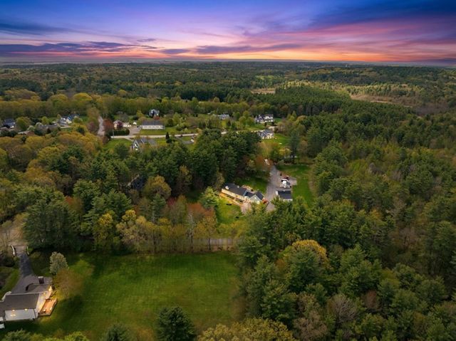 42 Nason Road, Hampton Falls, NH 03844