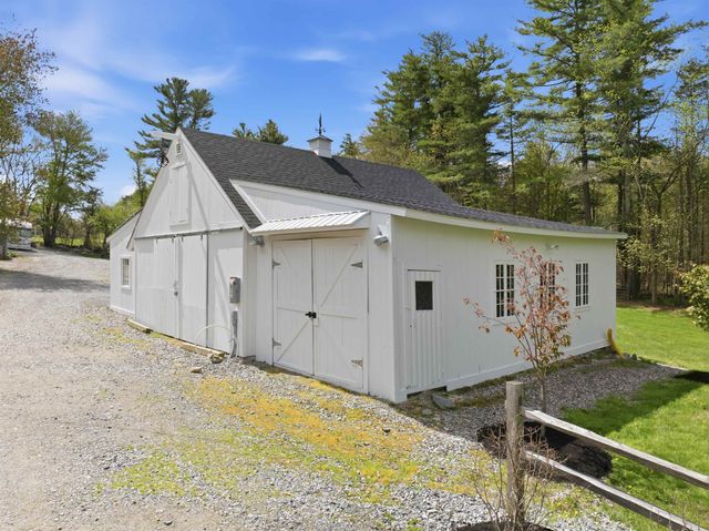 42 Nason Road, Hampton Falls, NH 03844