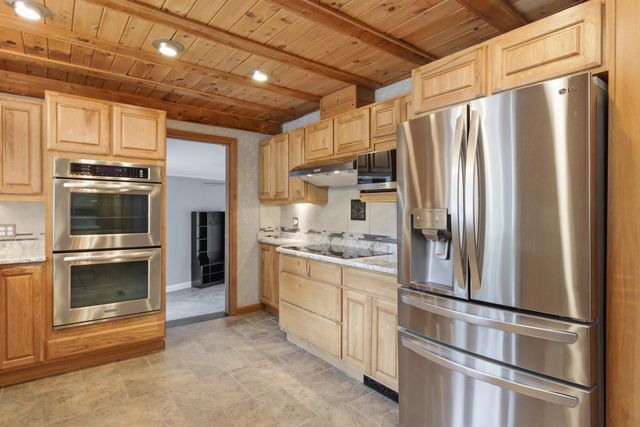 42 Nason Road, Hampton Falls, NH 03844