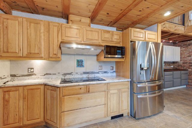 42 Nason Road, Hampton Falls, NH 03844