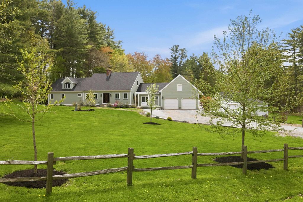 42 Nason Road, Hampton Falls, NH 03844
