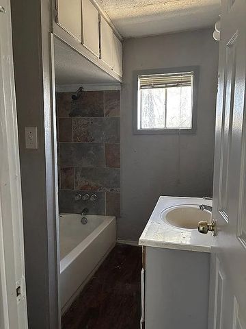 1711 Ash Street, Commerce, TX 75428