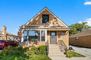 2928 W 98th Street, Evergreen Park, IL 60805