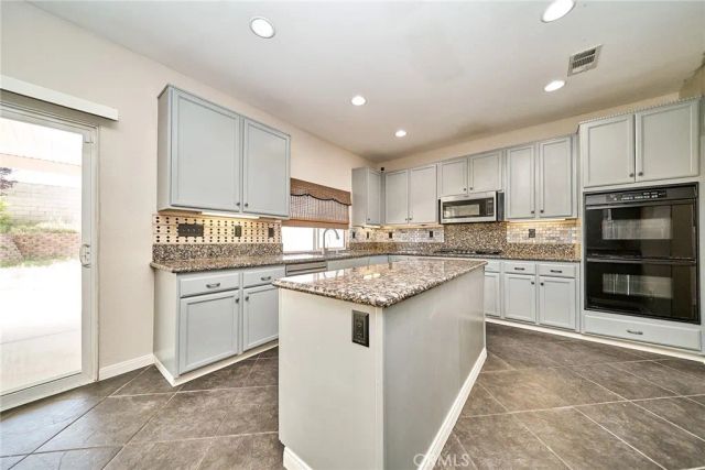 13010 Banning, Victorville, CA 92392