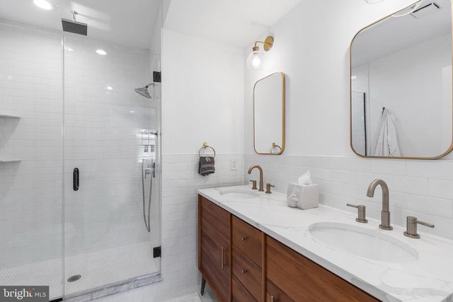4638 LOCUST ST, Philadelphia, PA 19139