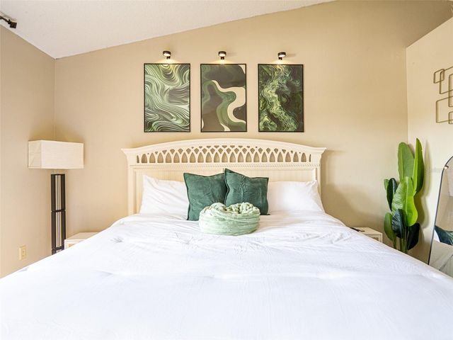 3204 SABAL PALMS COURT B, Kissimmee, FL 34747