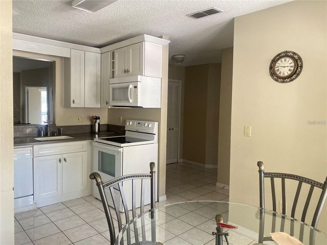 3204 SABAL PALMS COURT B, Kissimmee, FL 34747