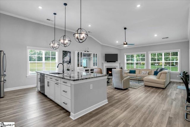 201 Hoss Trail, Greenville, SC 29615