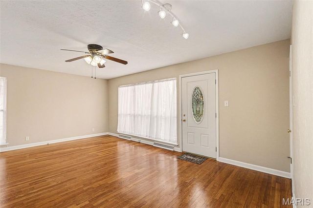 1323 Samoa Drive, St Louis, MO 63126