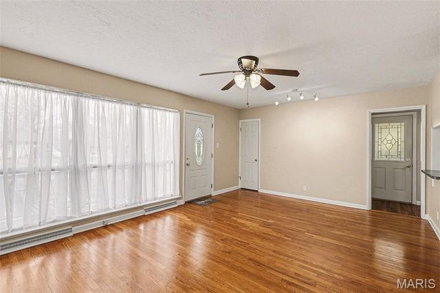 1323 Samoa Drive, St Louis, MO 63126