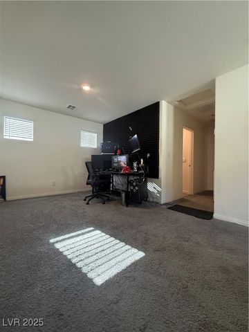 5647 Mesa Sedona Street, North Las Vegas, NV 89081