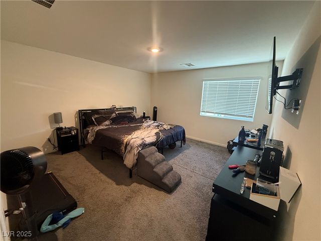 5647 Mesa Sedona Street, North Las Vegas, NV 89081